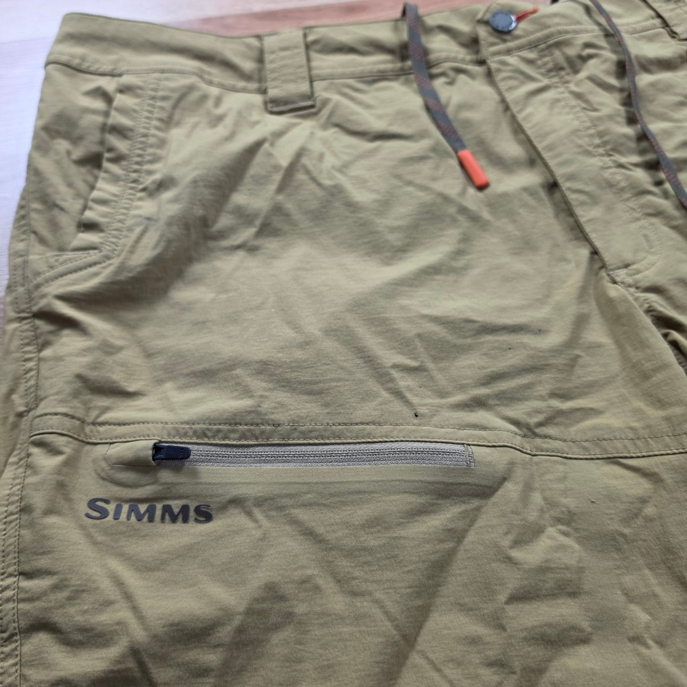 Simms Fishing Shorts Mens 40 Green Quick Dry Cargo Hiking Outdoor Performance - Picture 2 of 11